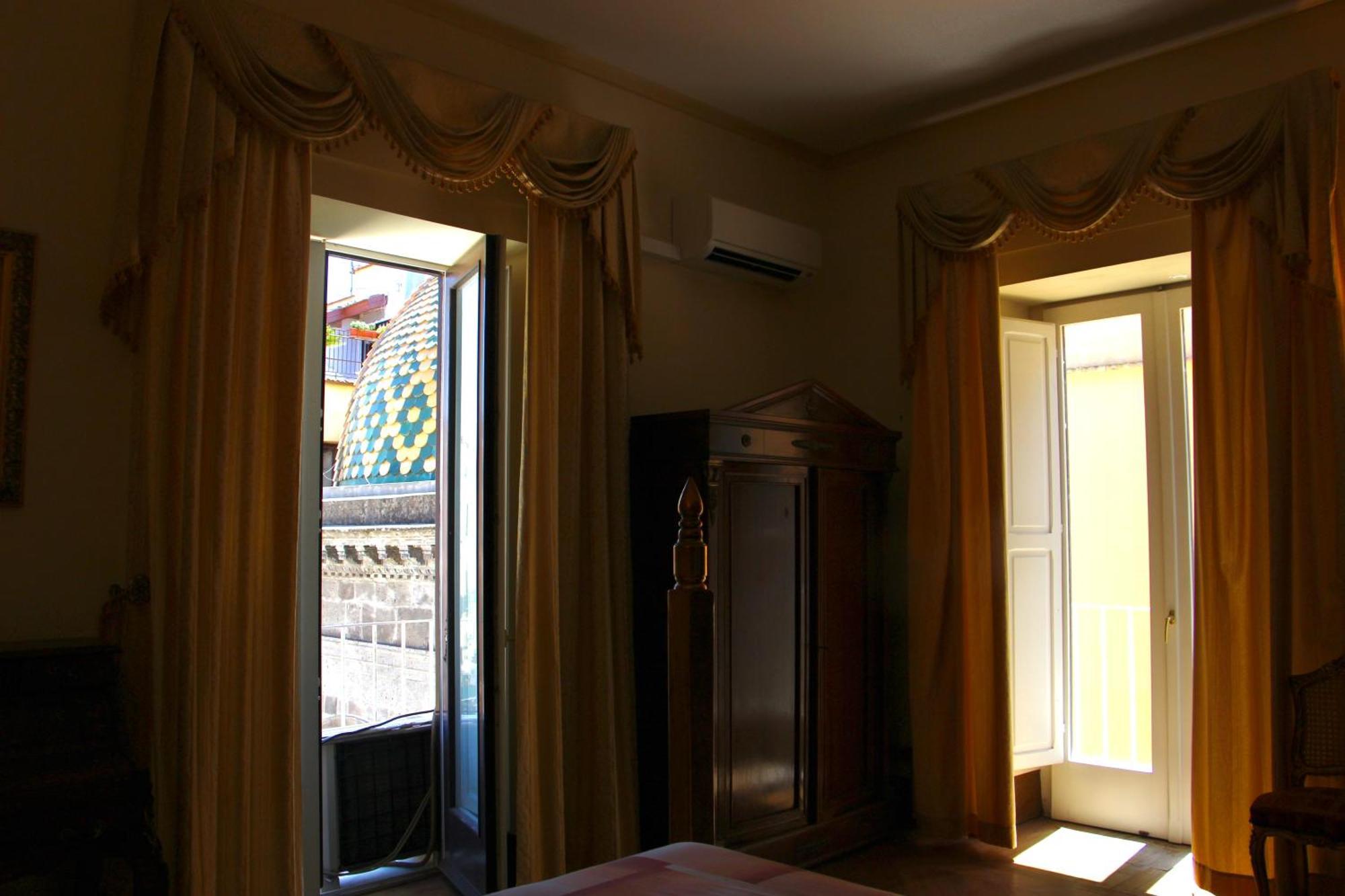 Palazzo Ammone - Sedil Dominova Apartment Sorrento Cameră foto