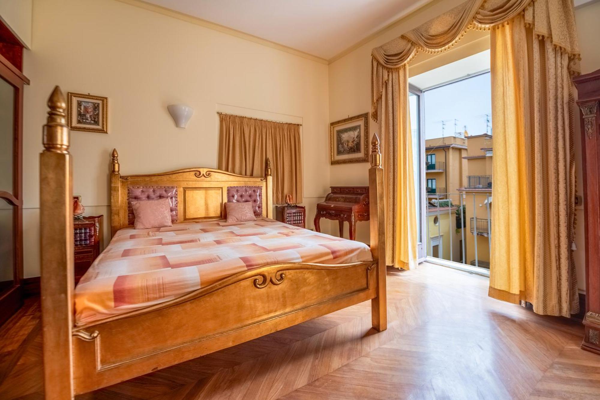 Palazzo Ammone - Sedil Dominova Apartment Sorrento Exterior foto